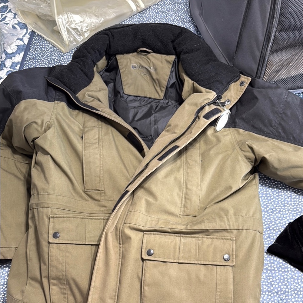 Black and Tan Military Field Jacket with Durable Fabric